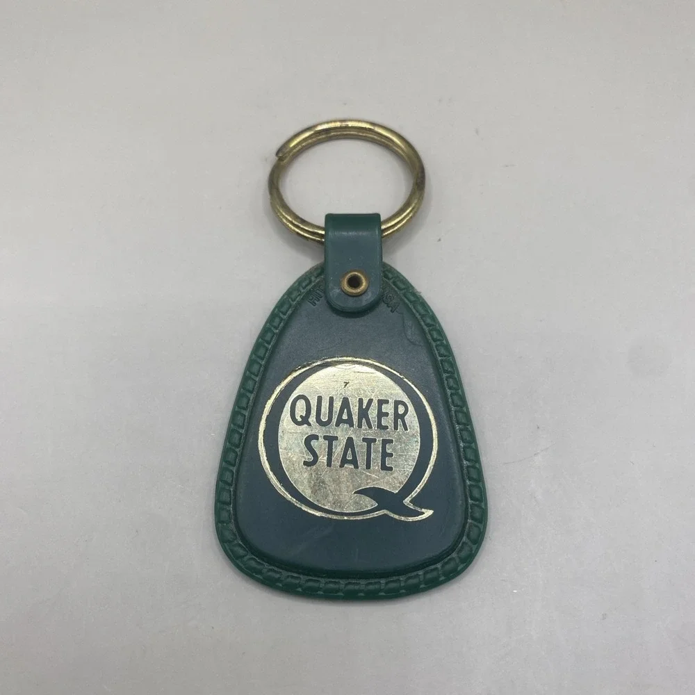 Vintage Quaker State Advertising Plastic Keychain Portsmouth VA Dealer Datsun